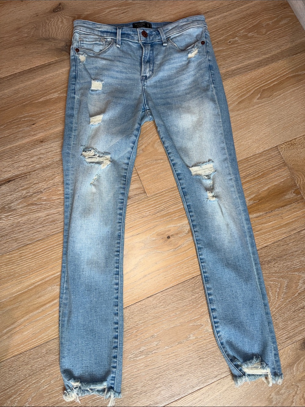 Abercrombie & Fitch Light Blue Distressed Harper Low Rise Skinny Jeans